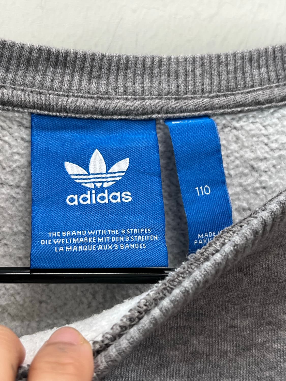 아디다스 오리지날 삼선 기모 라운드 맨투맨 그레이 상품이미지4