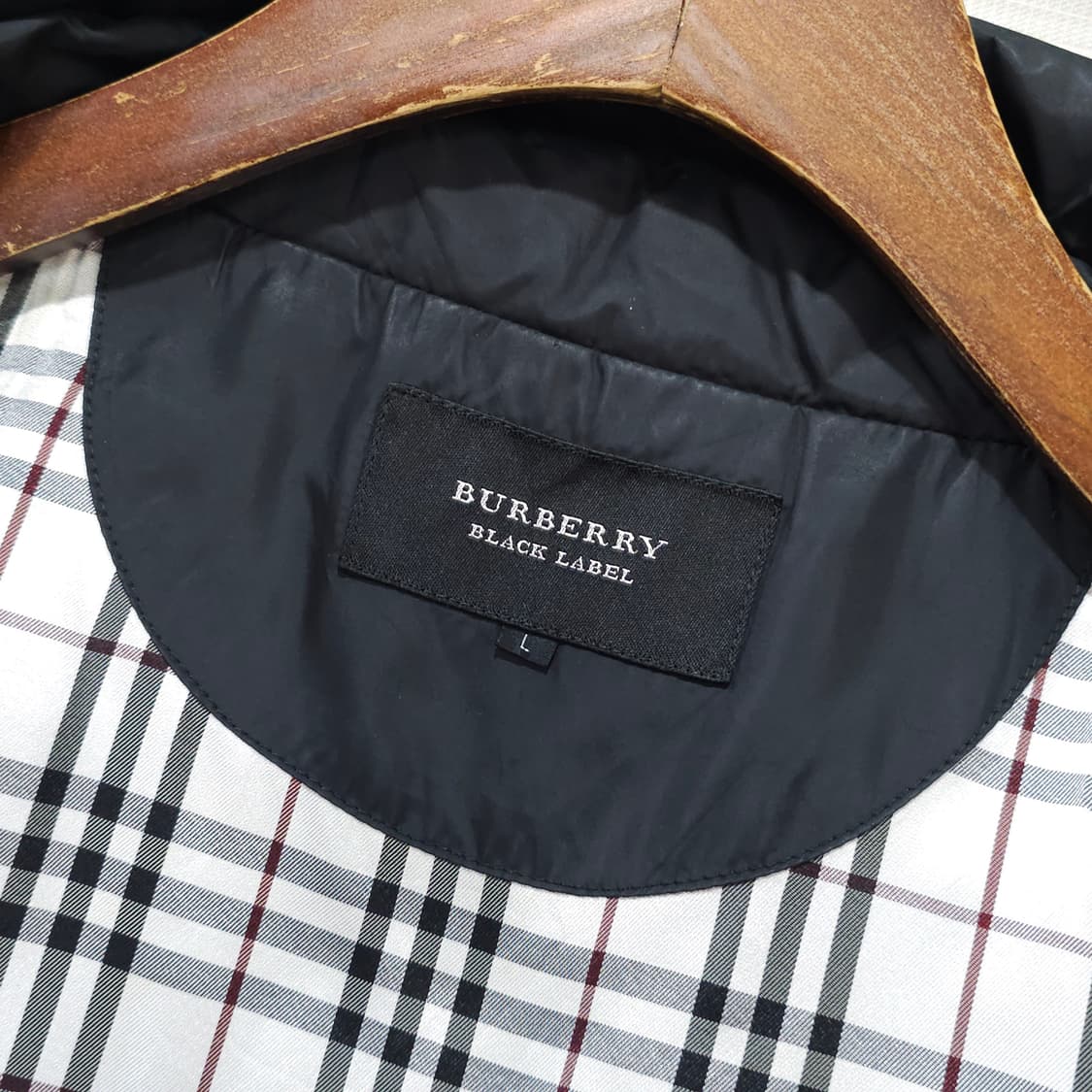 버버리 블랙라벨 구스다운 패딩- L 상품이미지8