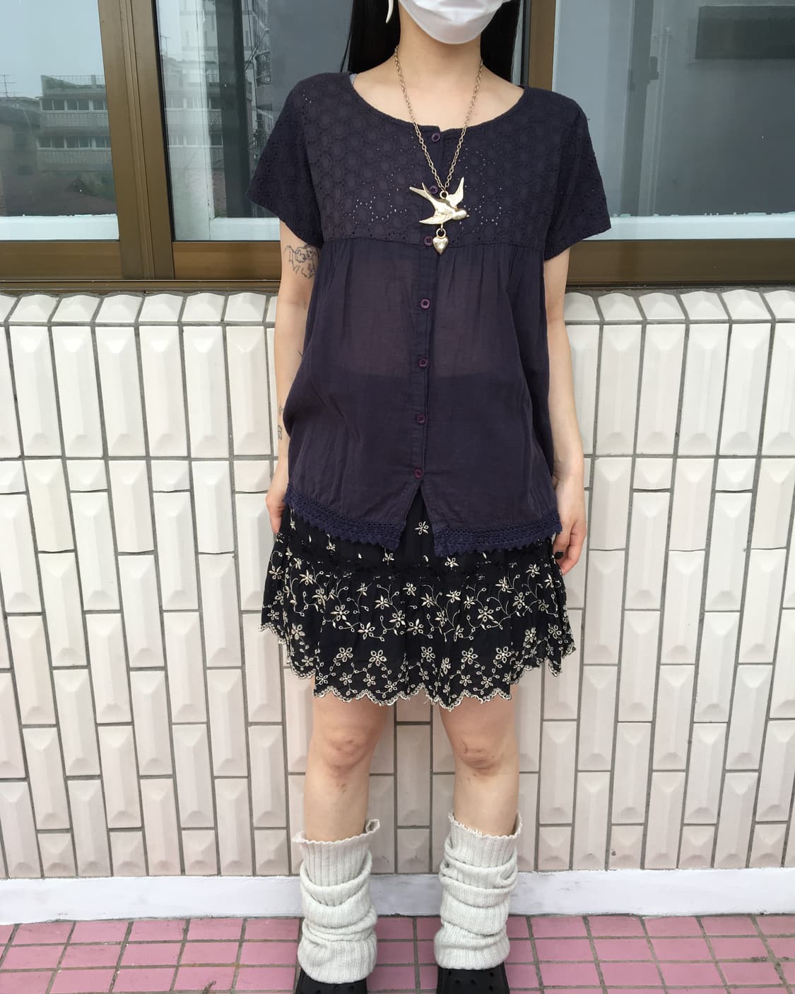 Punching point blouse 상품이미지1