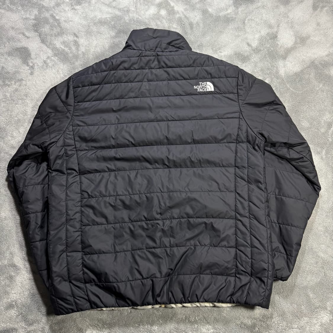 노스페이스 v-motion 리버시블 경량패딩 상품이미지4