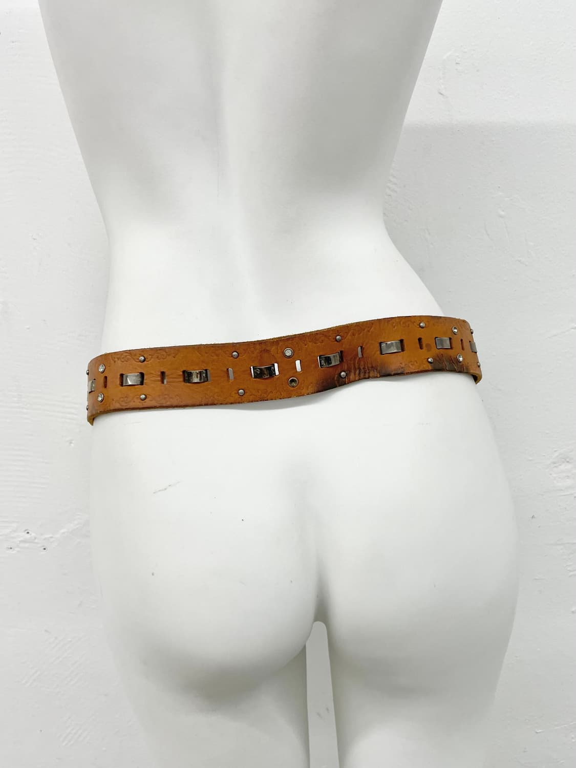 리얼레더 브라운 큐빅 버클 벨트 상품이미지4