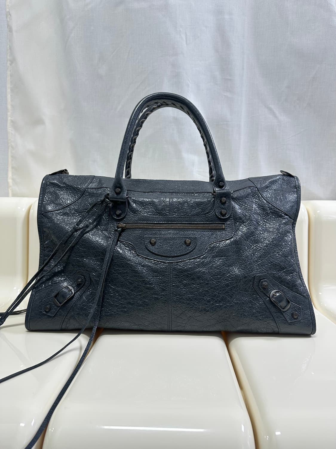 ❌거래중[A+ 정품] 발렌시아가 시티 모터백 라지 다크그레이 상품이미지8