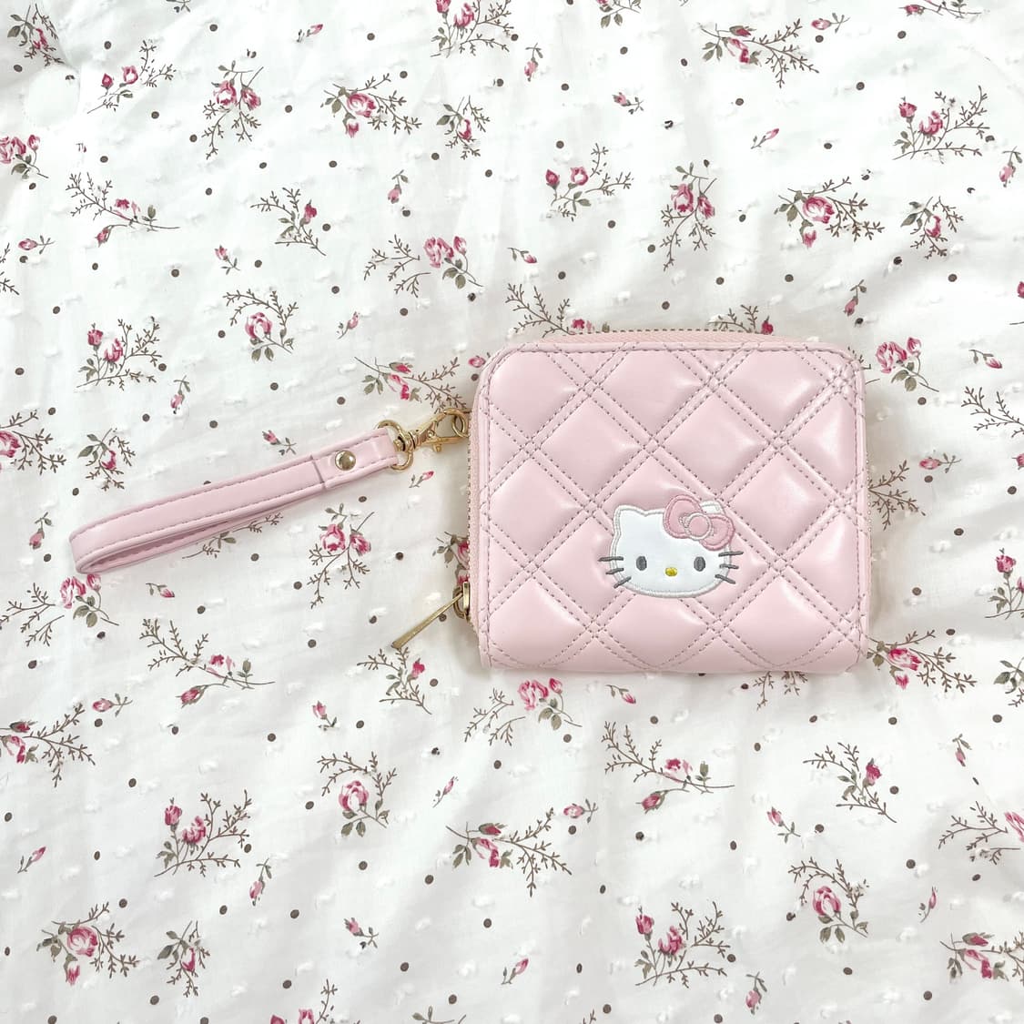 Hello kitty 헬로키티 퀼팅지갑 고전키티 지갑 고전산리오 상품이미지1