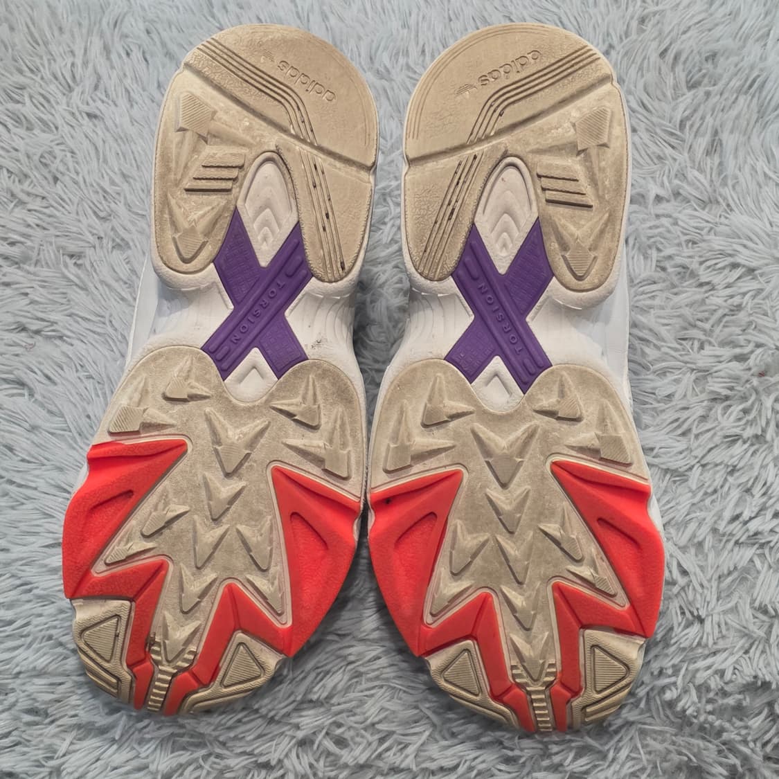 5q-2:아디다스 팰컨 트리플 화이트 EE5118 (230mm) 상품이미지8