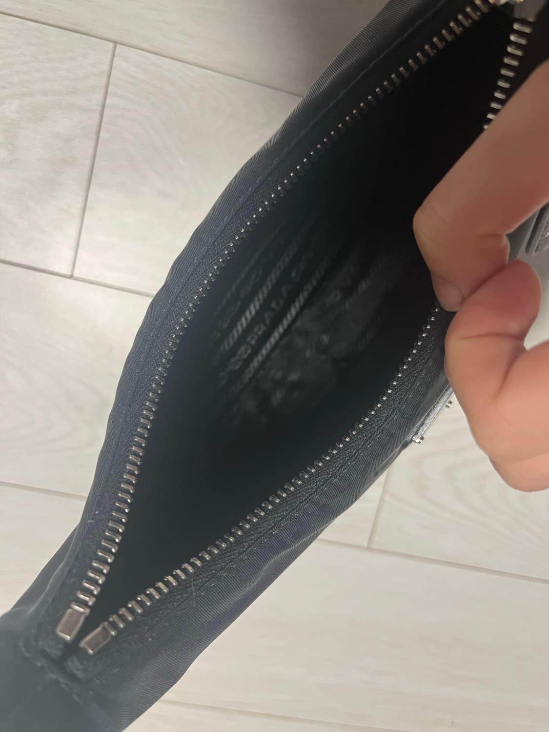 프라다 리나일론 호보백 상품이미지5