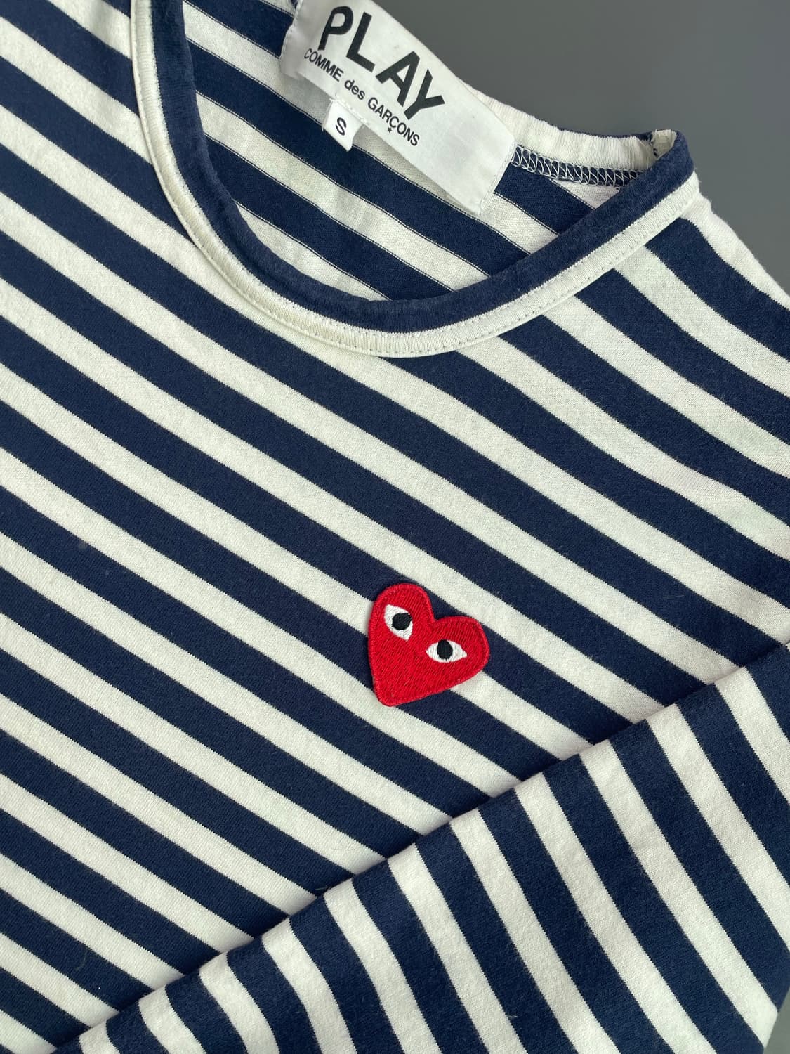 [S] 꼼데가르송 레드와펜 스트라이프 롱스리브 상품이미지4