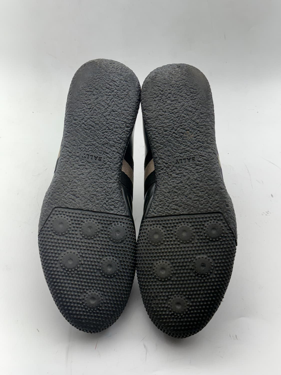 정품)발리스니커즈270 상품이미지9