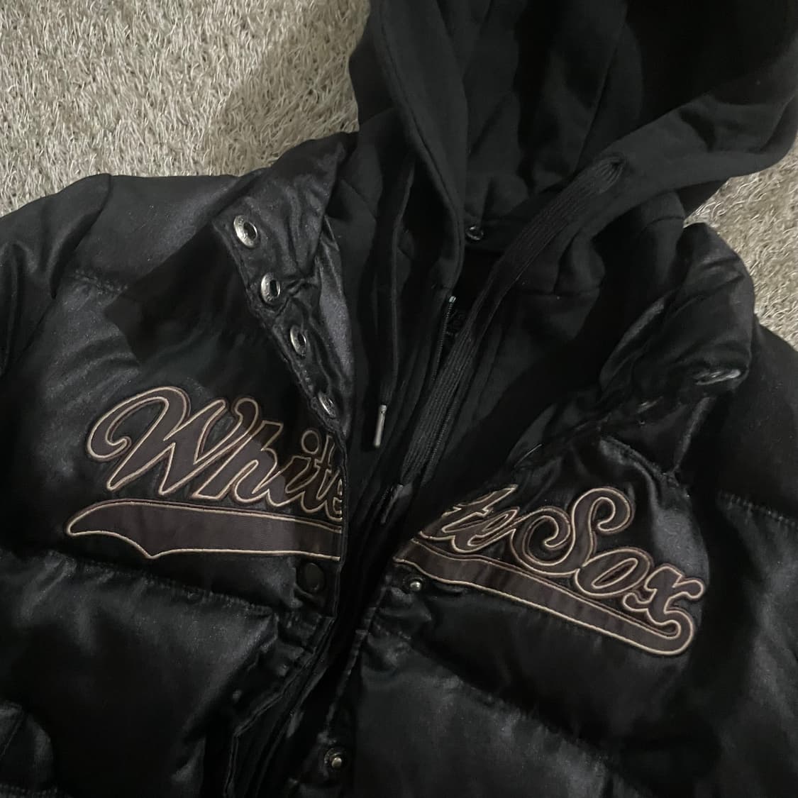 MLB 후드 레이어드 바시티 패딩 자켓 블랙 상품이미지3