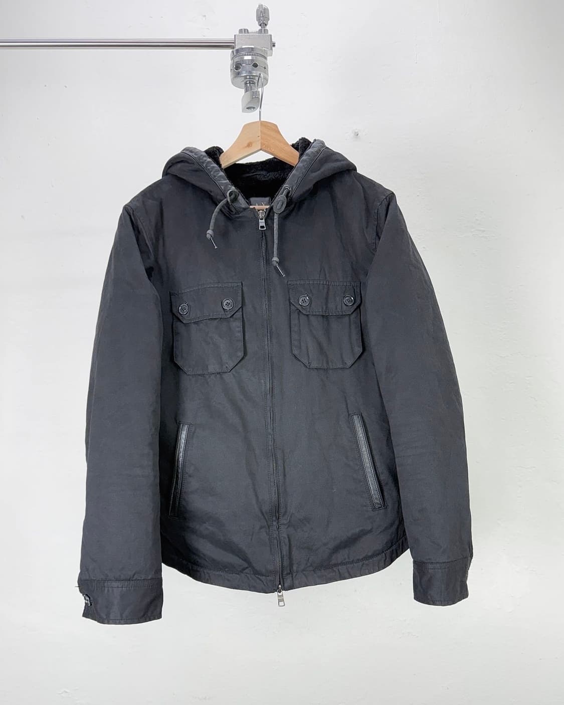 아르마니 익스체인지 포켓 블랙 헤어리 후디 라인 자켓 상품이미지1