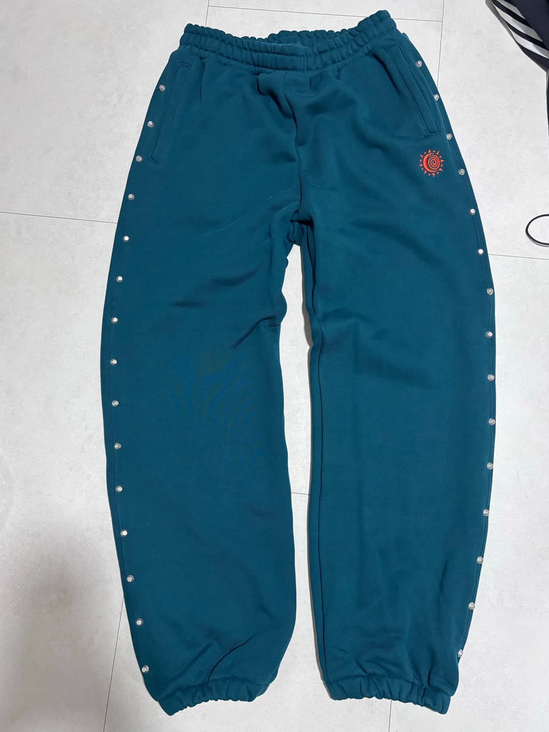 [3]wesken 아즈텍 스터드 조거  상품이미지4