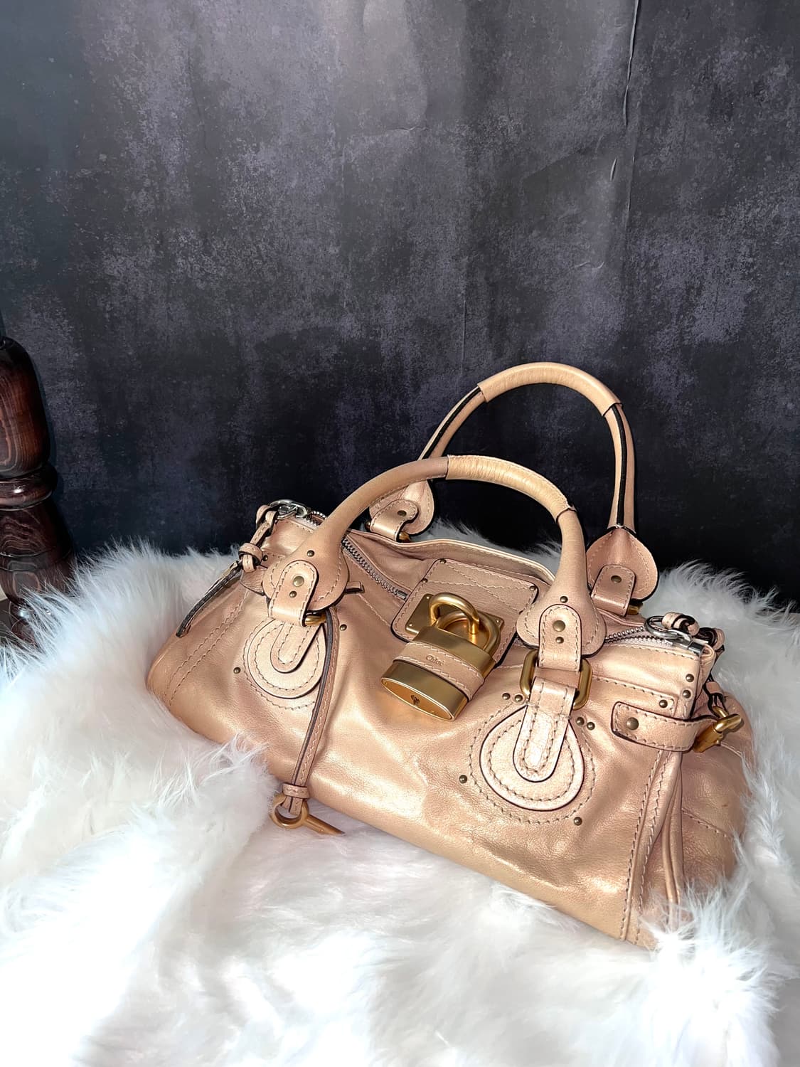 Chloe 끌로에 패딩턴 샴페인골드 레더 아카이브 자물쇠 토트백 상품이미지2