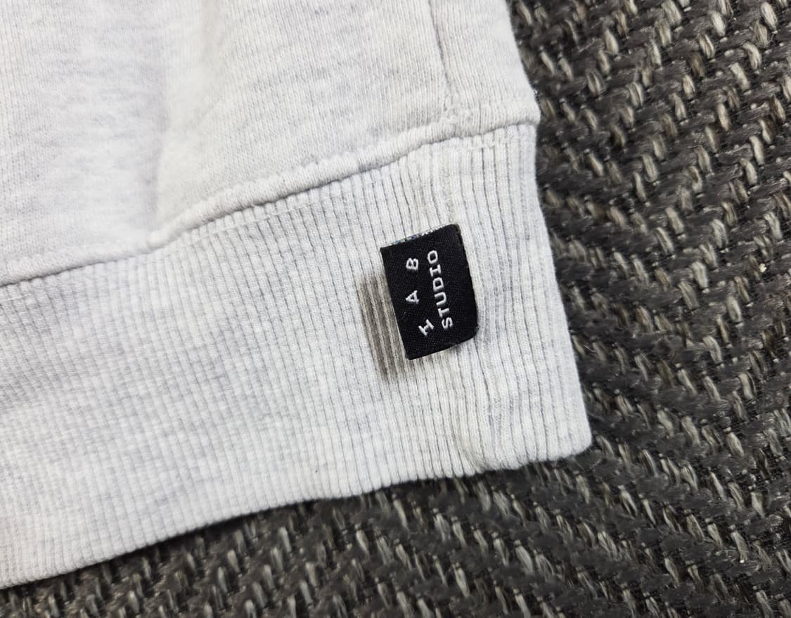 IAB studio 아이앱 스튜디오 라이트 그레이 후드티
 상품이미지4