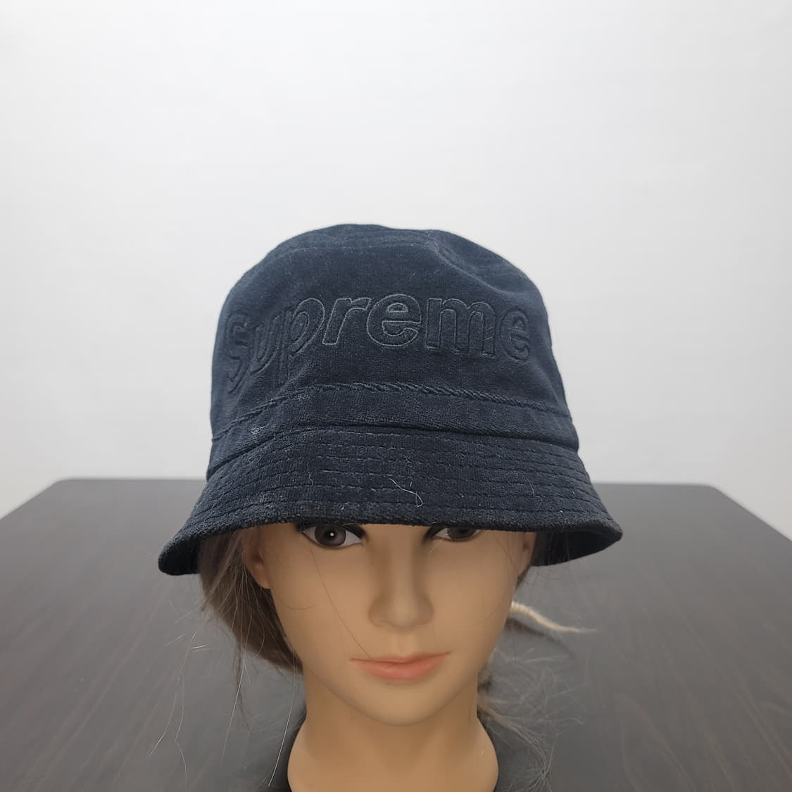 슈프림 × 라코스테 콜라보 버킷햇 상품이미지1