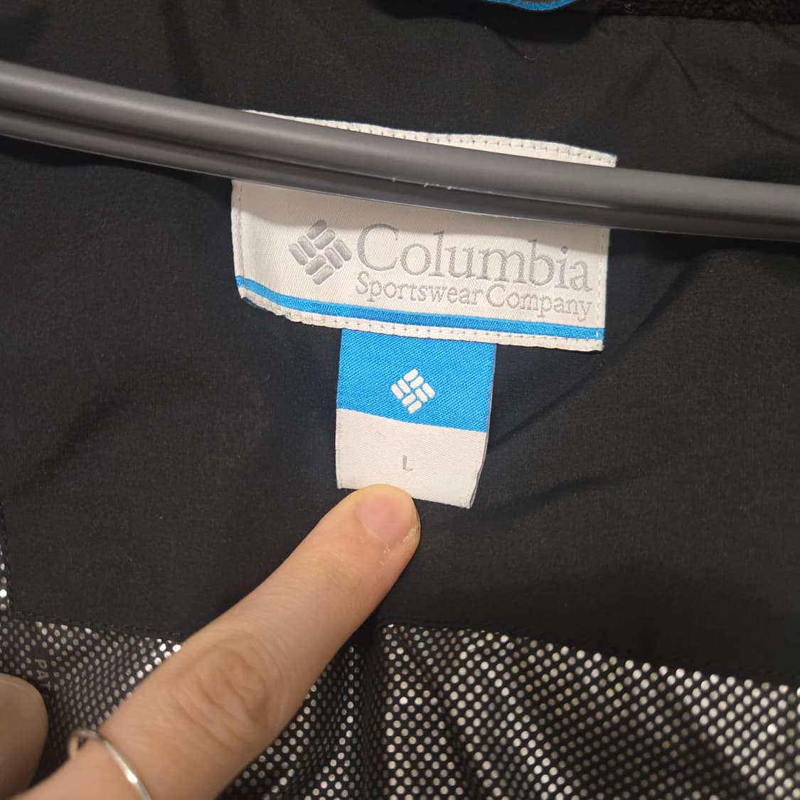 콜롬비아 컬럼비아 블랙검정숏패딩 퍼패딩 남성라지L 상품이미지3