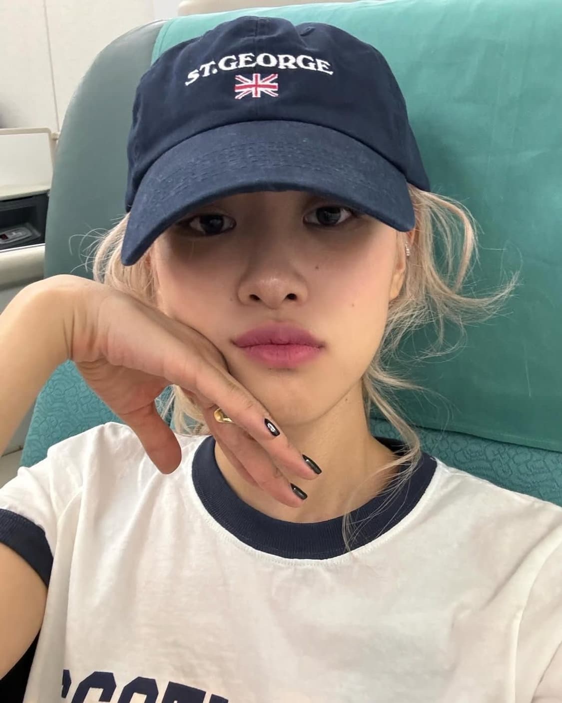 브랜디멜빌 로제 착용 캡  상품이미지1