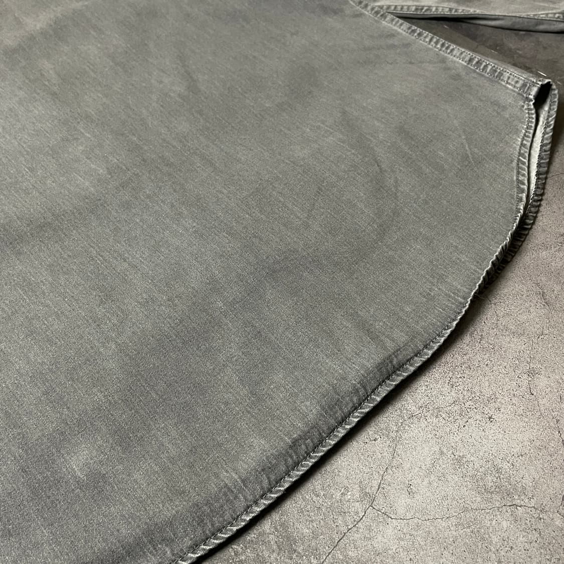 CALVIN KLEIN 캘빈클라인 그레이 워싱 코튼셔츠 A00472 상품이미지8