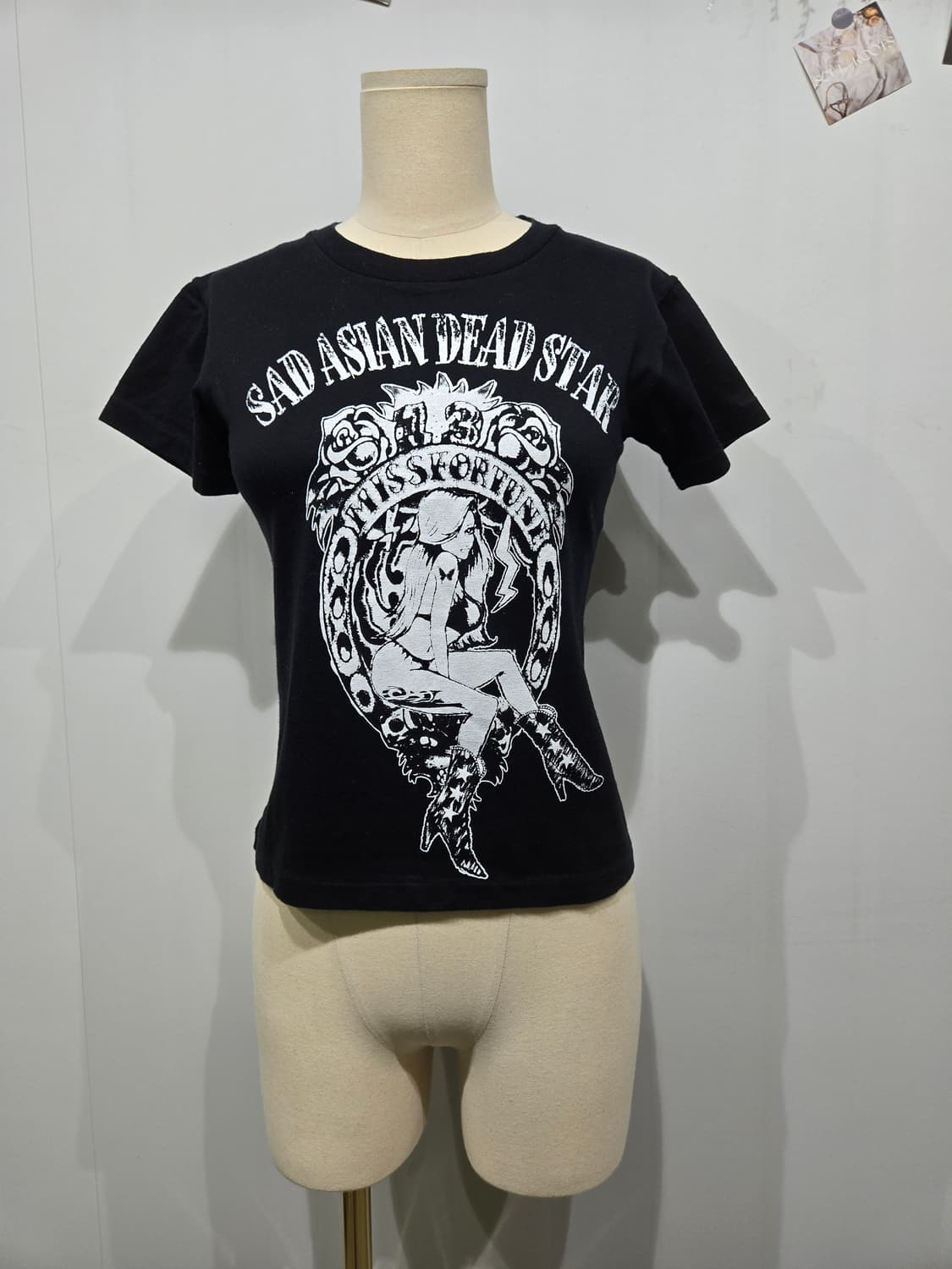 세즈 SAD ASIAN DEAD STAR 블랙 반팔 티셔츠 상품이미지1