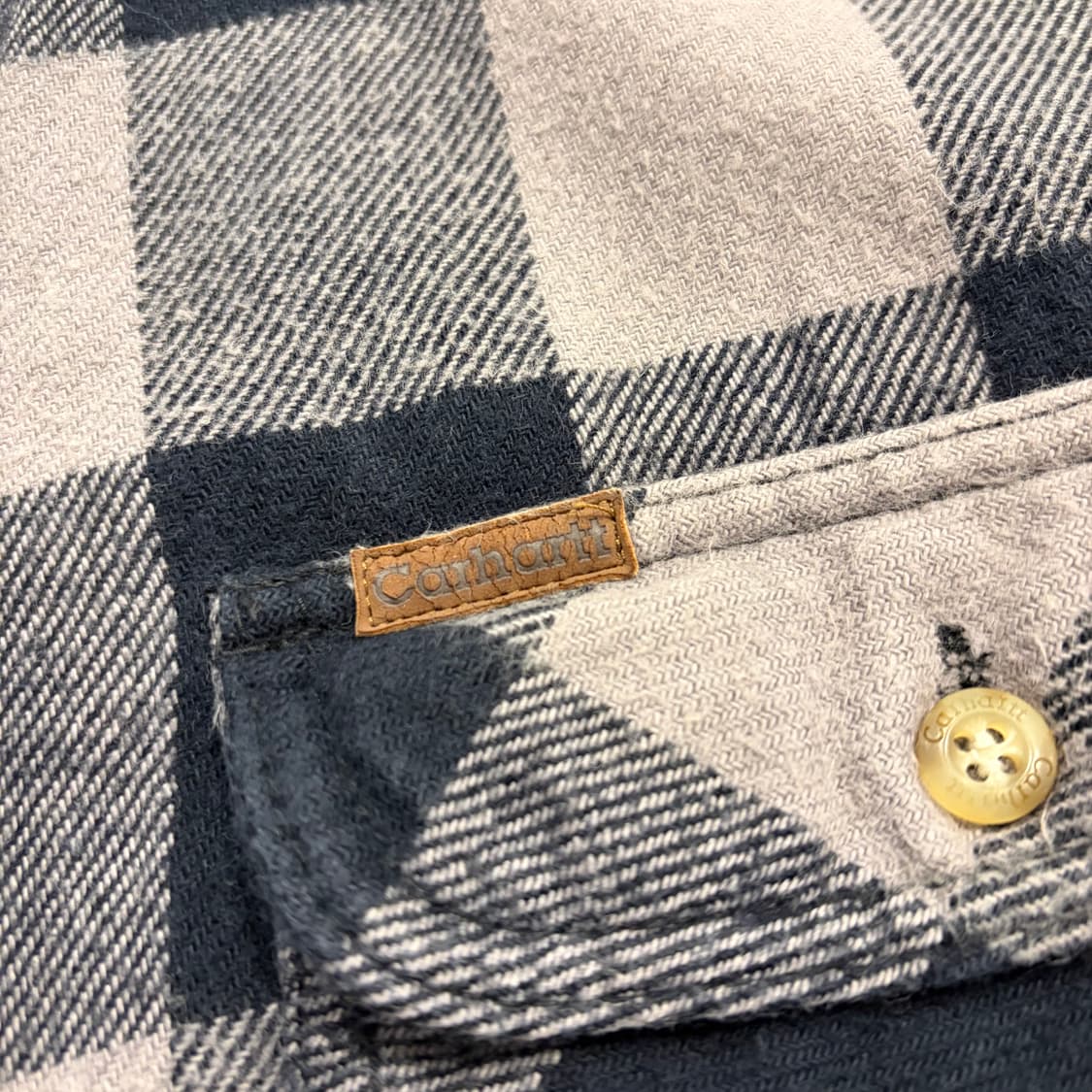 [L] 칼하트 빈티지 투포켓 체크 셔츠 B422 상품이미지4