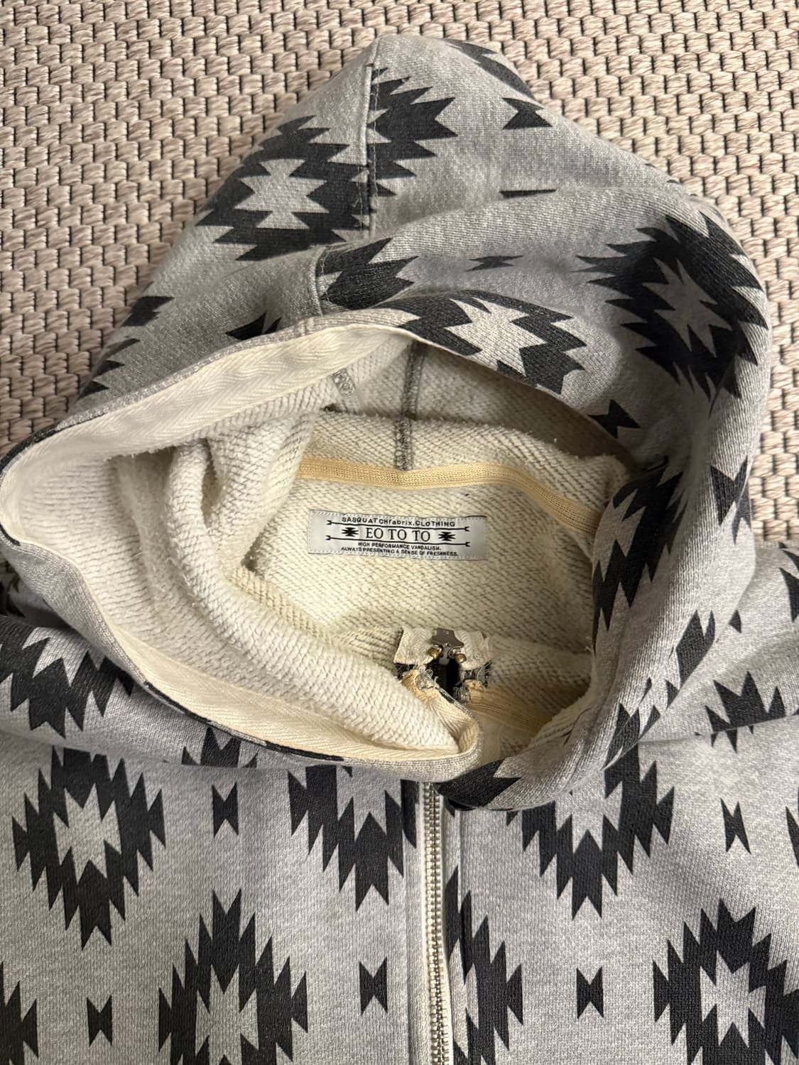 사스콰치패브릭스 Eo To To 패턴 후드집업 상품이미지5