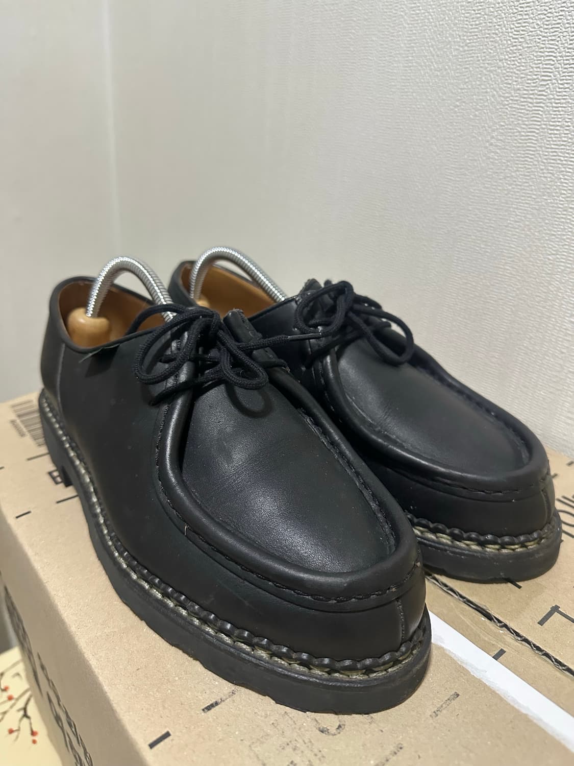 40) 파라부트 미카엘 블랙 팝니다 상품이미지1