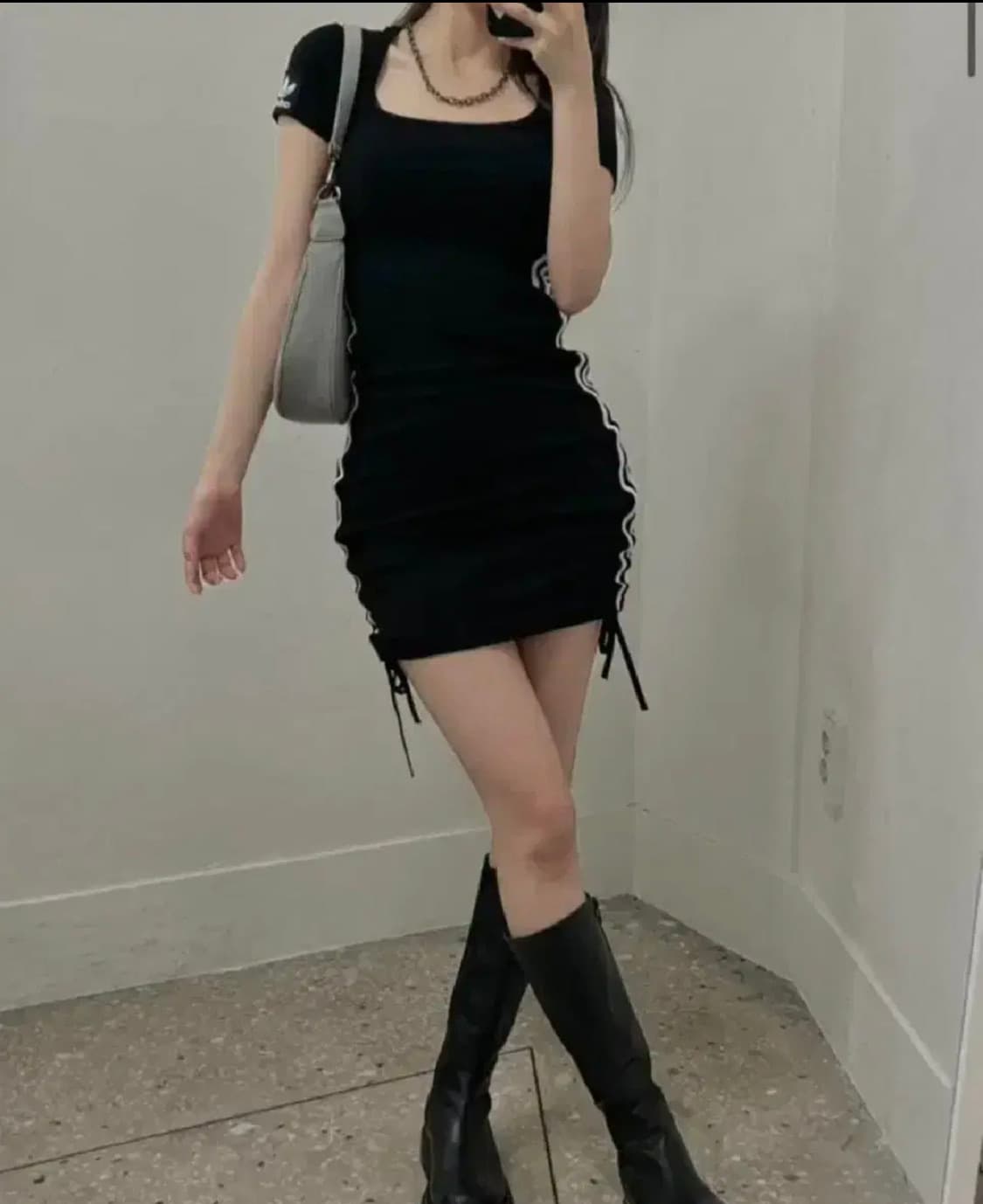 유이브 아디다스 커스텀 원피스 상품이미지1