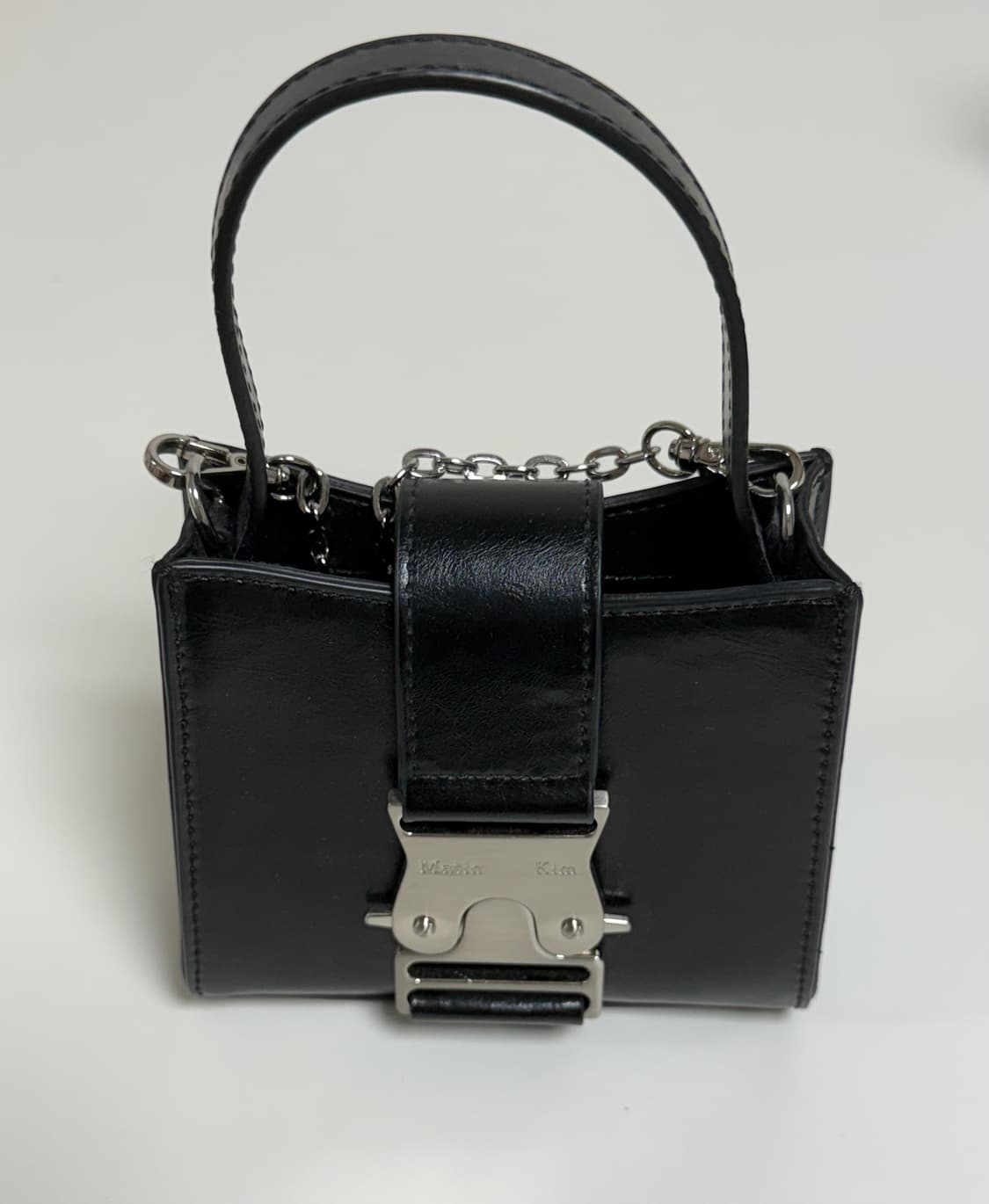 마뗑킴 스퀘어 미니 레더 버클 백 블랙 상품이미지2