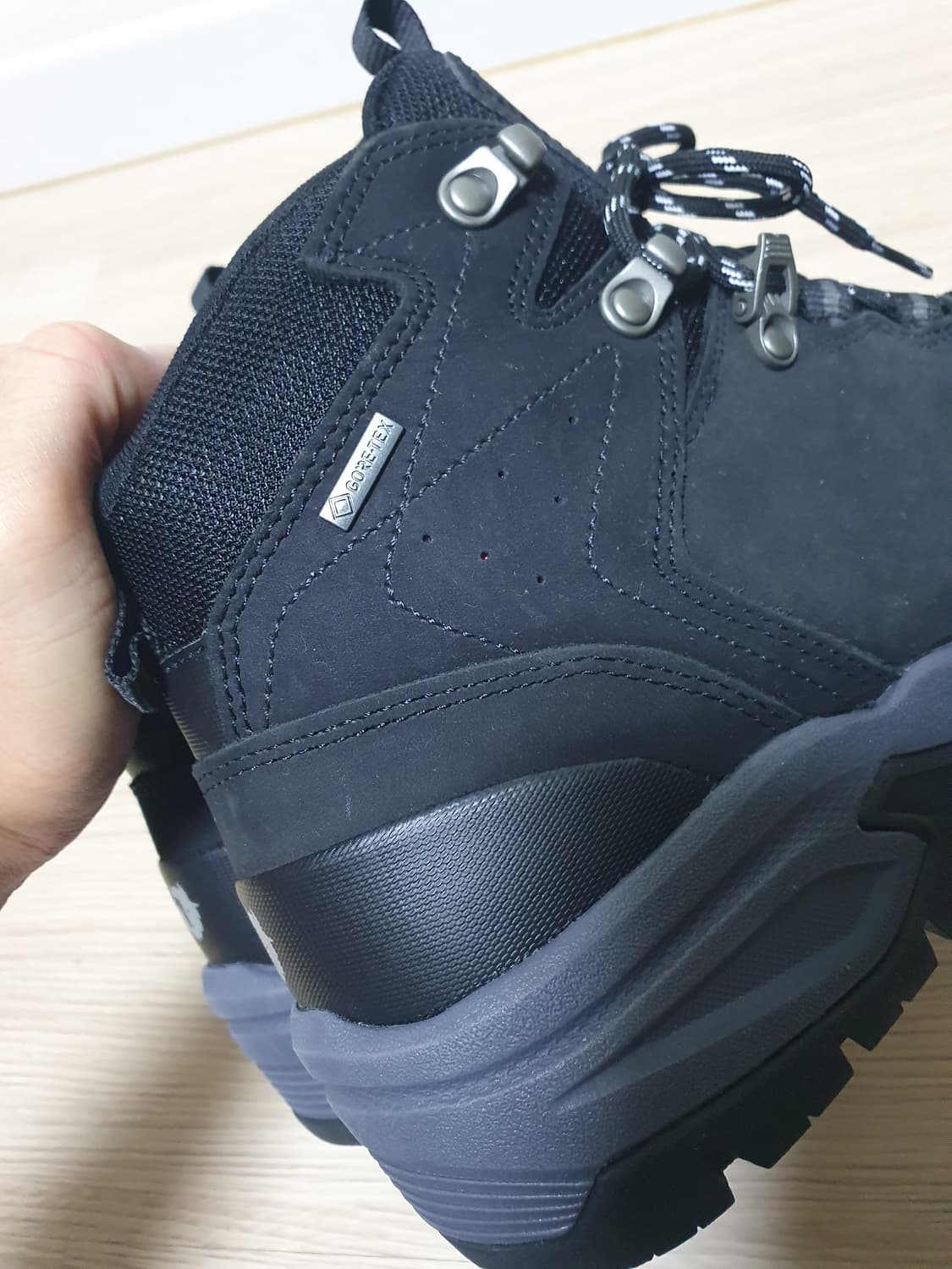 블랙야크 고어텍스 등산화 블랙 245 상품이미지8