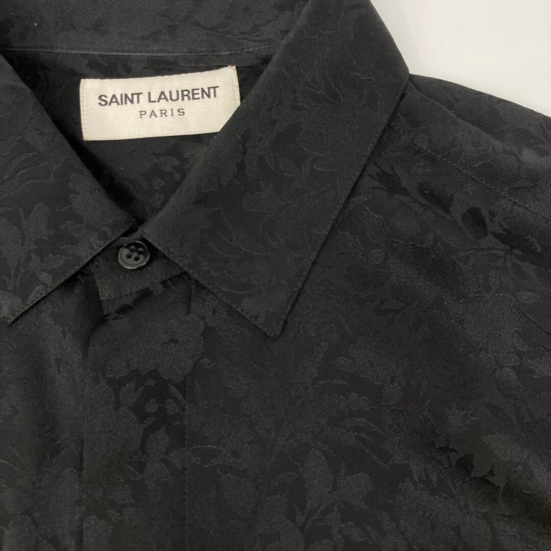[BTS 지민님 착용] 생로랑 22ss 샤이닝 자카드 플로랄 실크 셔츠 상품이미지5