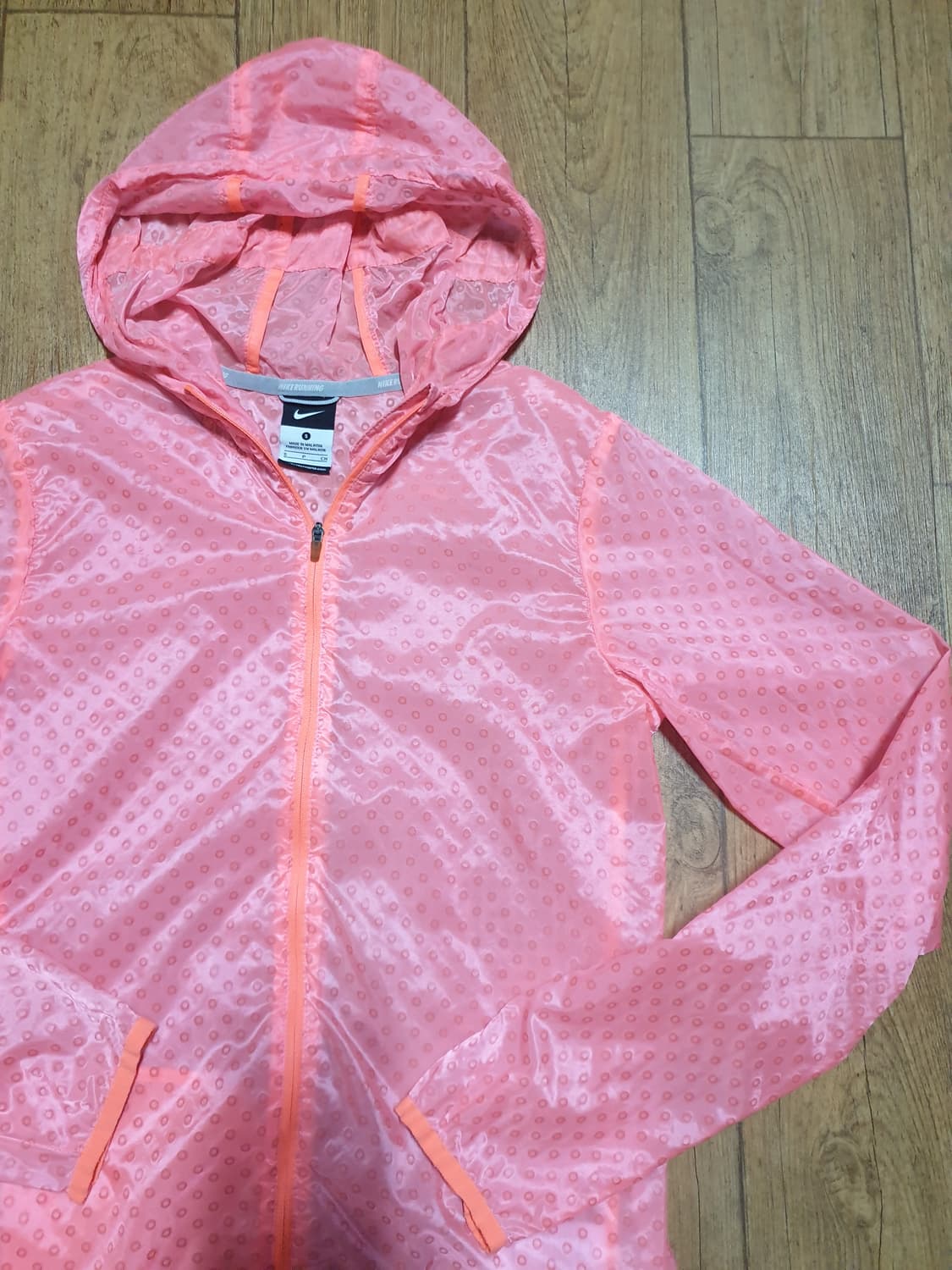 1099 나이키 바람막이 90 사이즈입니다 상품이미지3