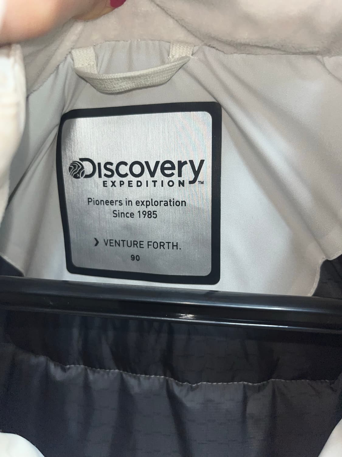 디스커버리 VENTURE FORTH 아이보리 패딩 90 판매합니다 상품이미지3
