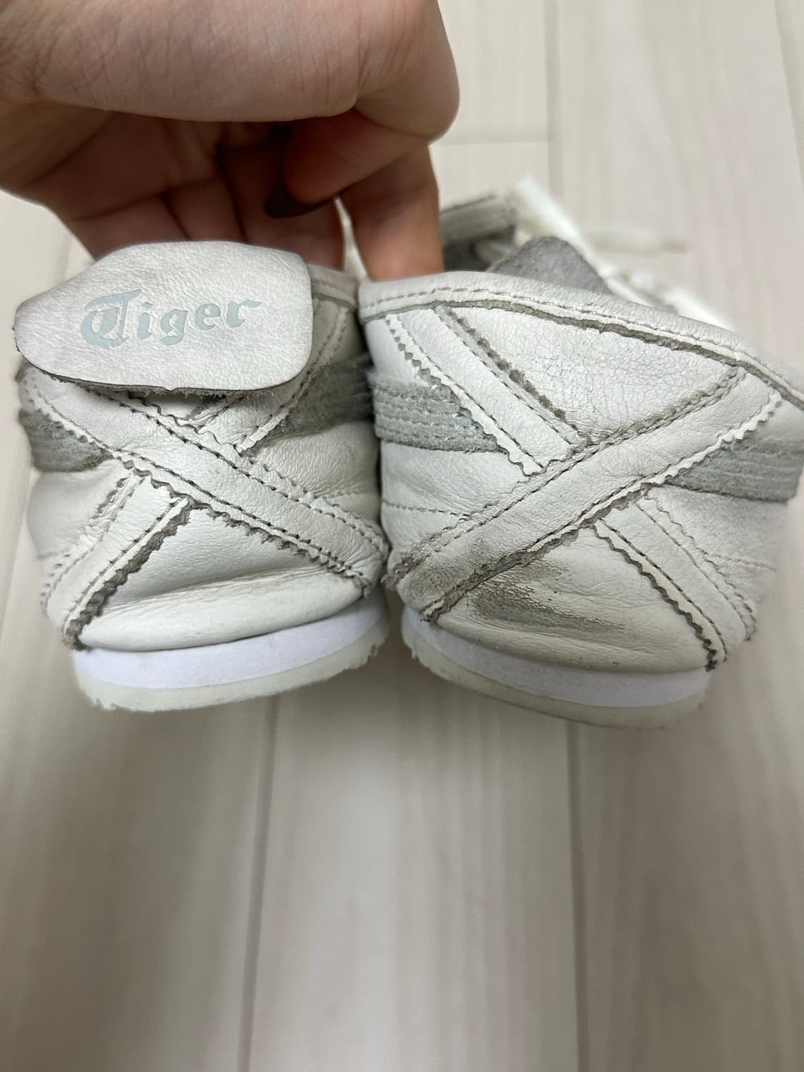 오니츠카타이거 상품이미지6