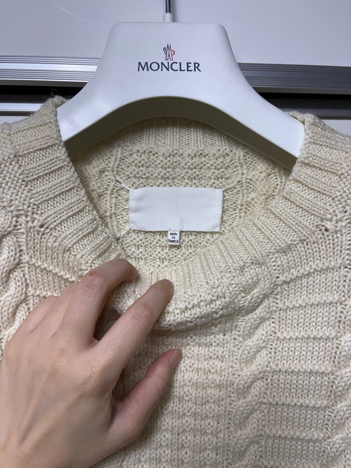 메종 마르지엘라 남성 크루넥 케이블 니트 상품이미지4