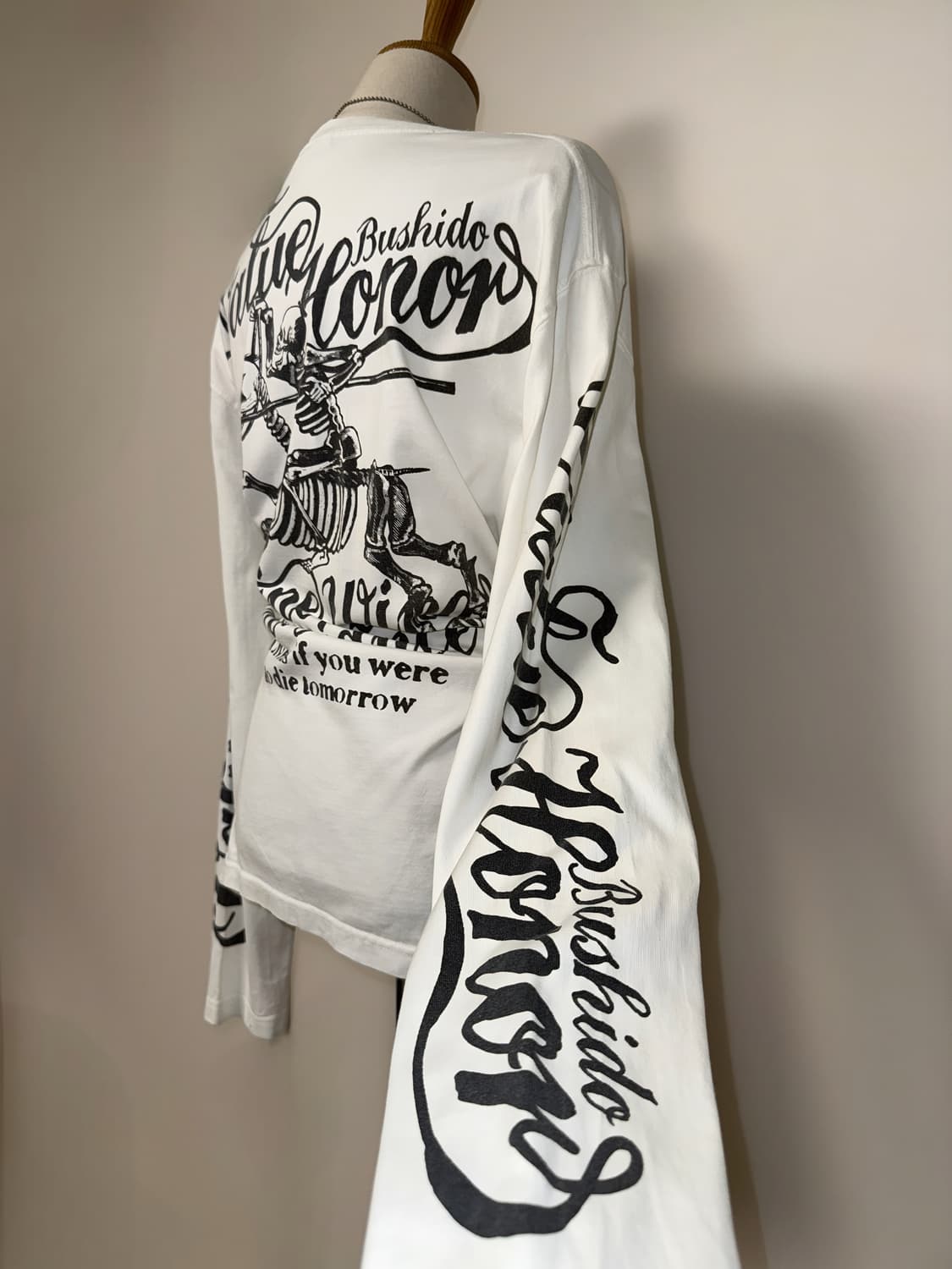 해골 와투케 레터링 롱슬리브 상품이미지4