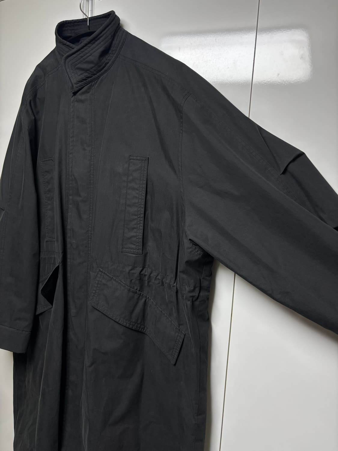 [100,L] 일꼬르소 블랙 오버핏 볼륨 롱 야상 상품이미지4