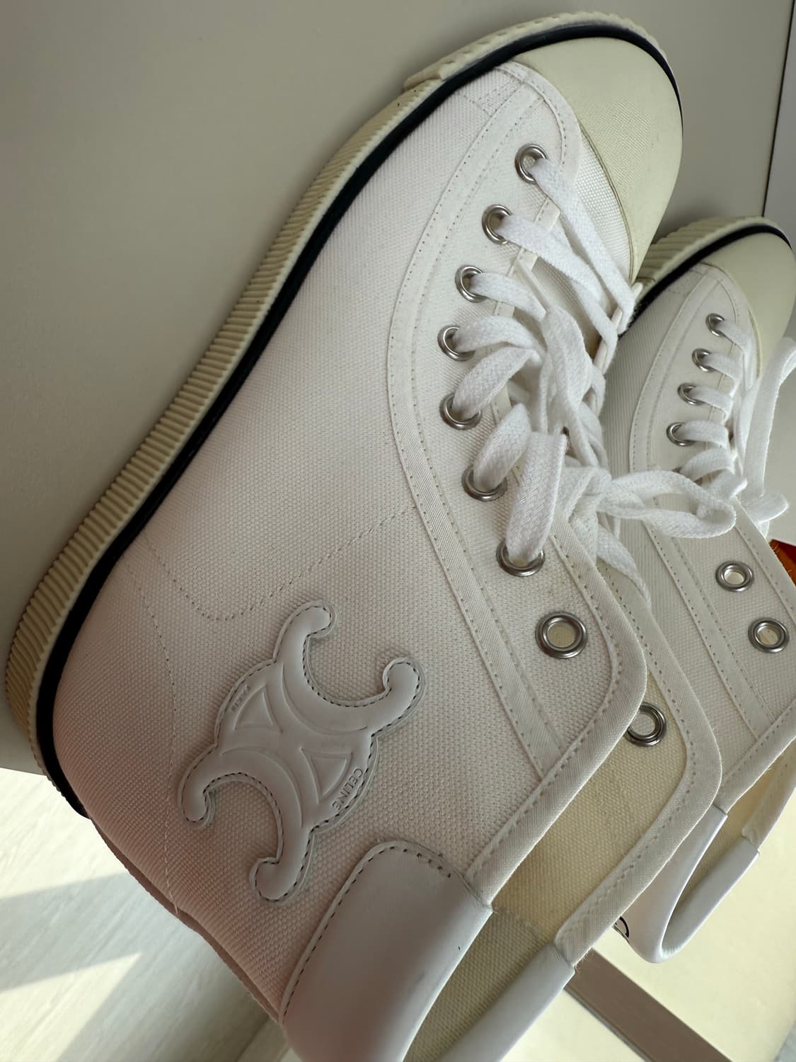 셀린느 블랭크 미드 레이스업 스니커즈 상품이미지4