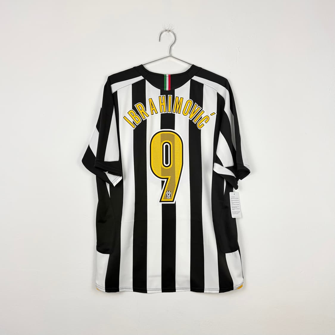 05-06 유벤투스 홈 즐라탄 이브라히모비치 유니폼 상품이미지1