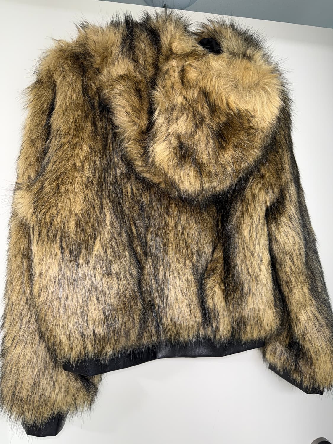 후드 퍼 자켓 상품이미지3