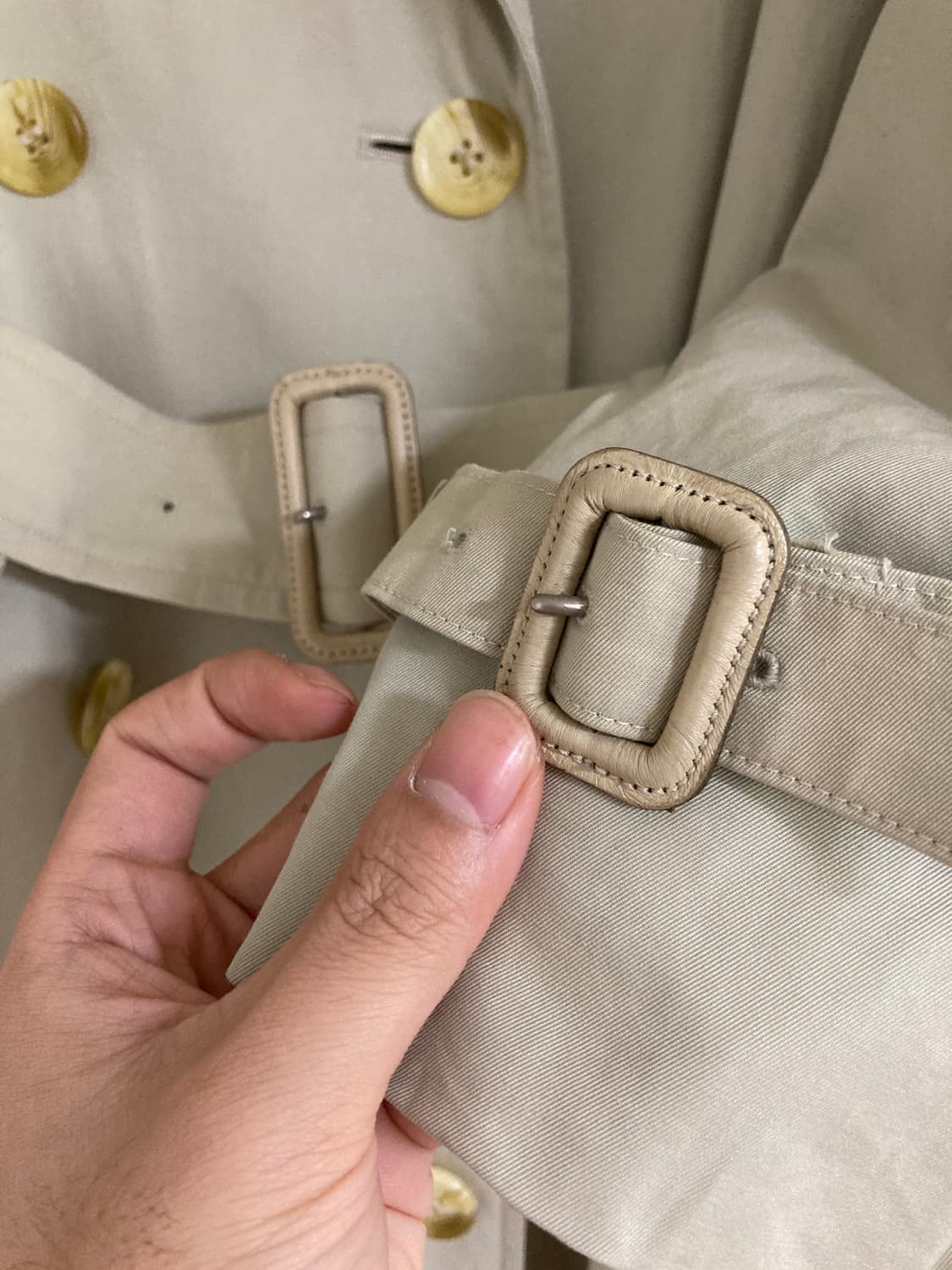 버버리 크림 베이지 트렌치코트 상품이미지5