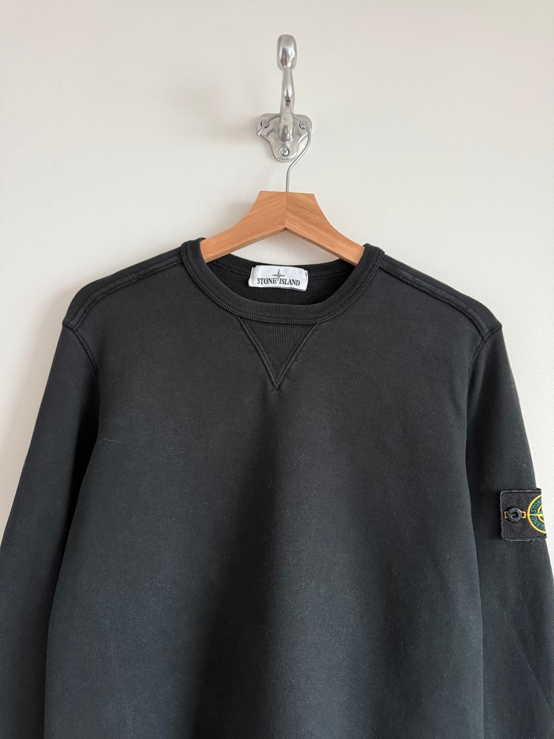 스톤아일랜드(STONE ISLAND) 맨투맨(QR 정품 인증) 상품이미지2