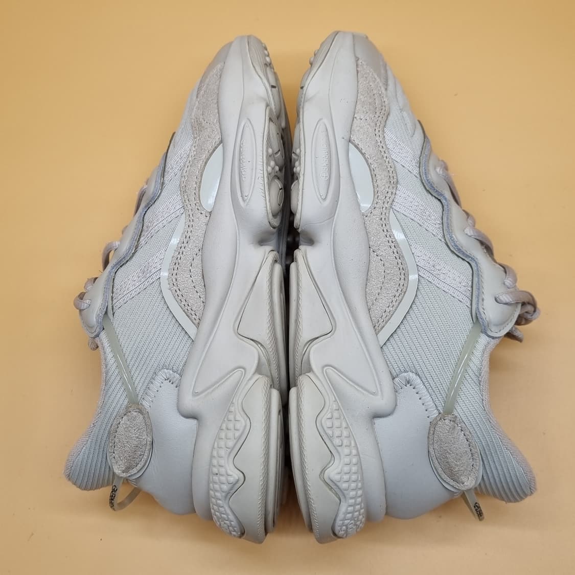 아디다스 오즈위고 베이지 운동화235 상품이미지5