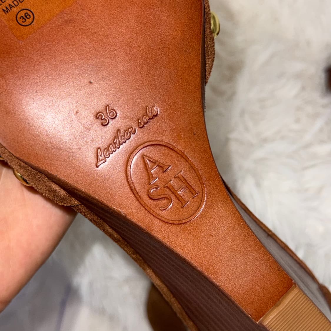 230 Ash 아쉬 스터드 브라운 스웨이드 웨지 샌들 상품이미지8