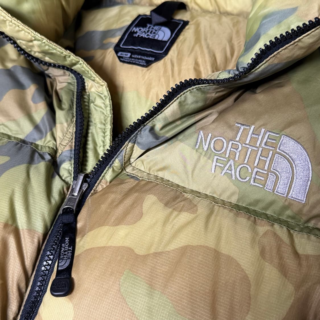 [95] 노스페이스 센터로고 카모 700 눕시 패딩 상품이미지4