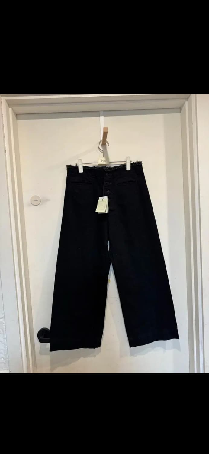 새상품 한연아 쇼트벗스터닝 버튼 블랙데님 상품이미지4