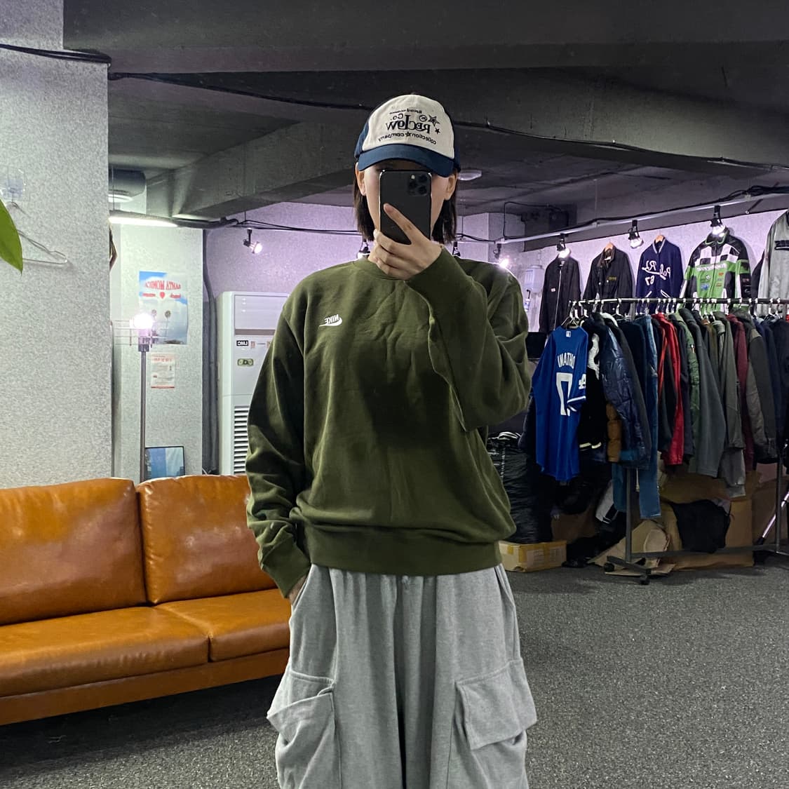 나이키 신형 퓨추라 스웻 셔츠 카키 B3023 상품이미지1