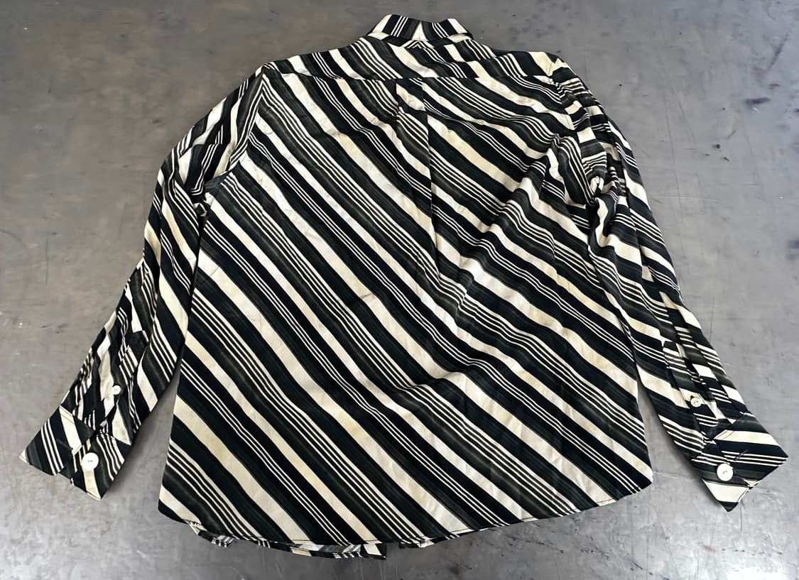 Masu vase pattern shirts 상품이미지2