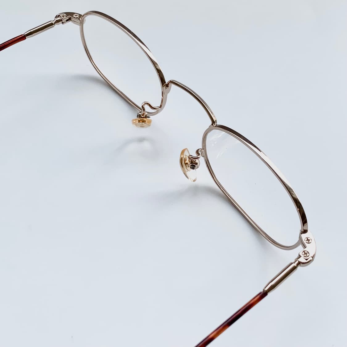 [픽키-717] 데드스탁 슬림 골드 스퀘어 초경량 빈티지안경 상품이미지9