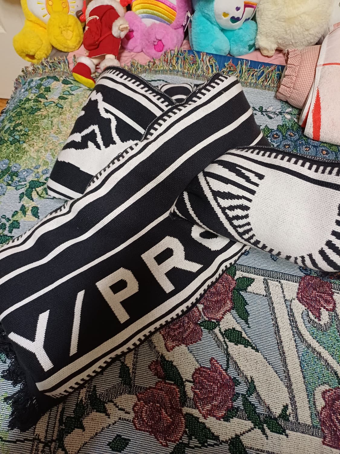 와이프로젝트 패딩머플러 상품이미지1