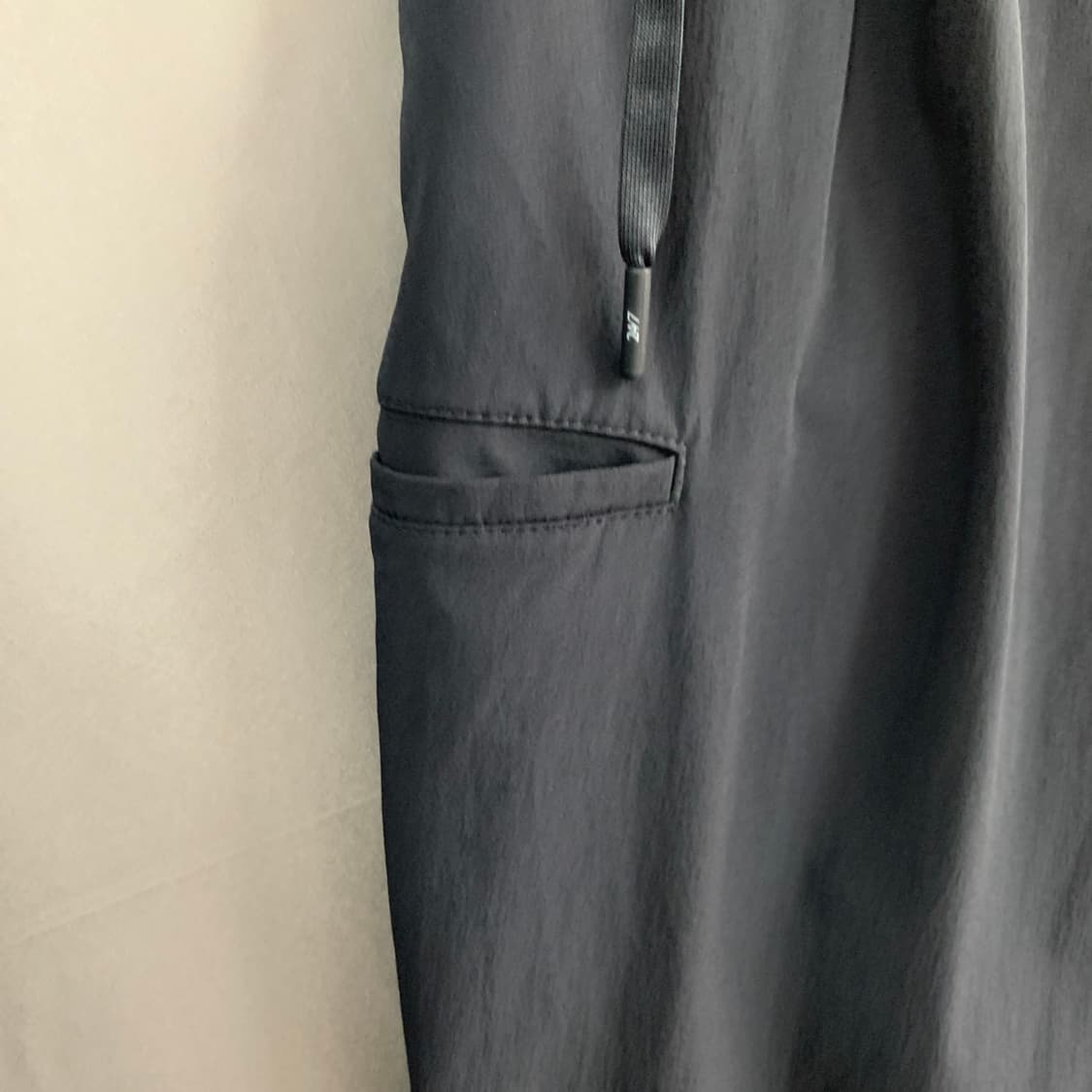 XL 코오롱 24/7 시리즈 스트럭쳐 나일론 스판 밴딩 팬츠 상품이미지3