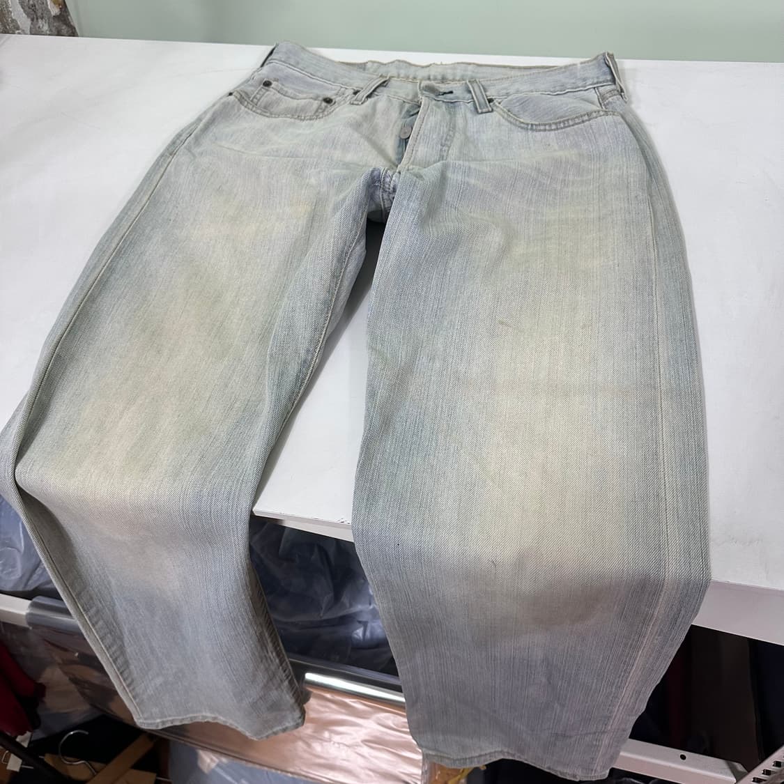 M 31 리바이스501 레귤러핏 녹워싱 버튼플라이 데님팬츠 상품이미지3