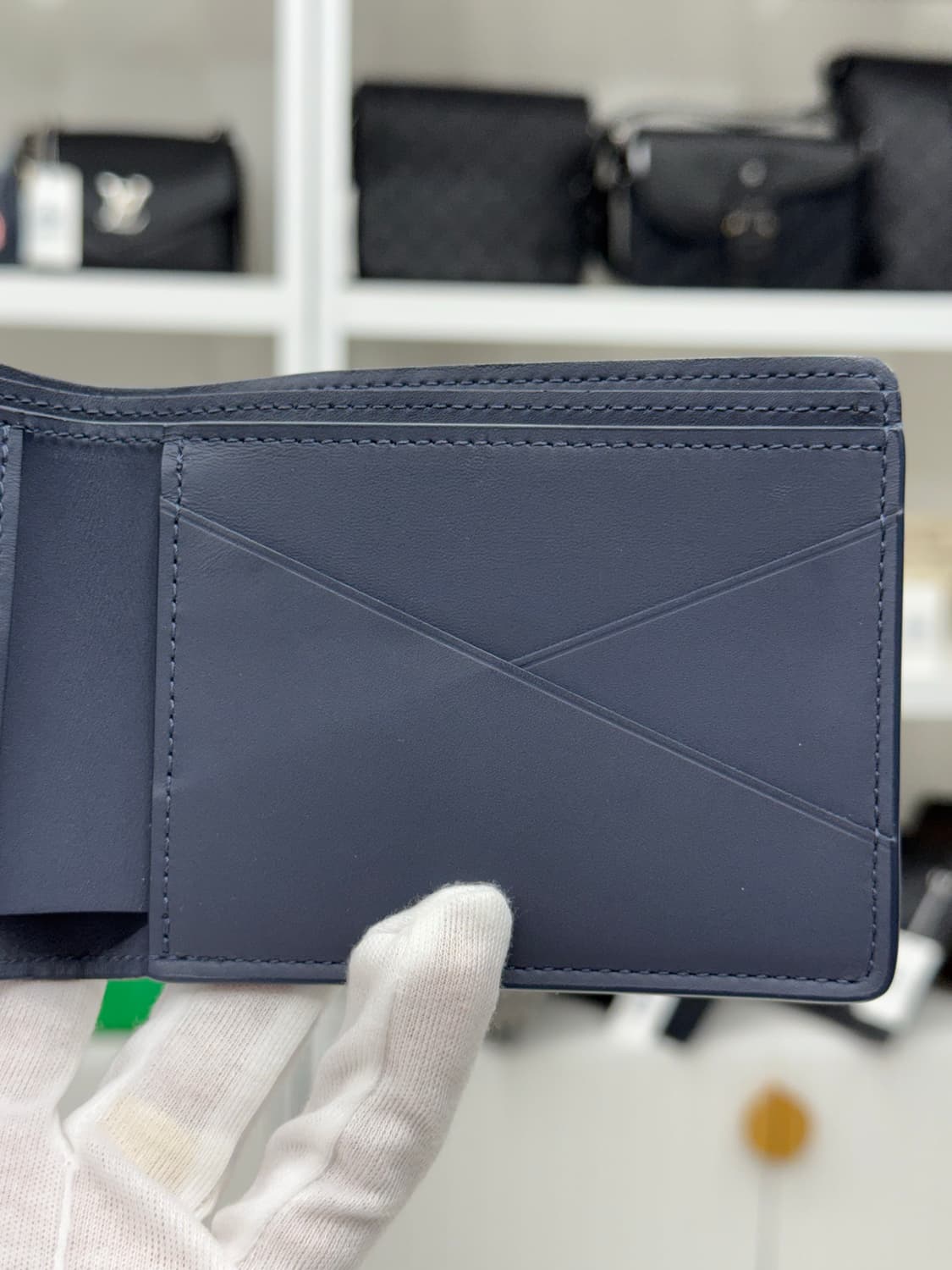 [OS] 루이비통 쉐도우 멀티플 월릿 반지갑 상품이미지7